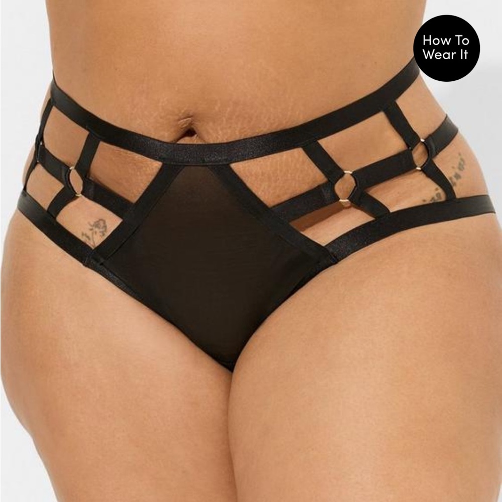 Strappy High-Waist Black pant Size 2 NWT Torrid 725